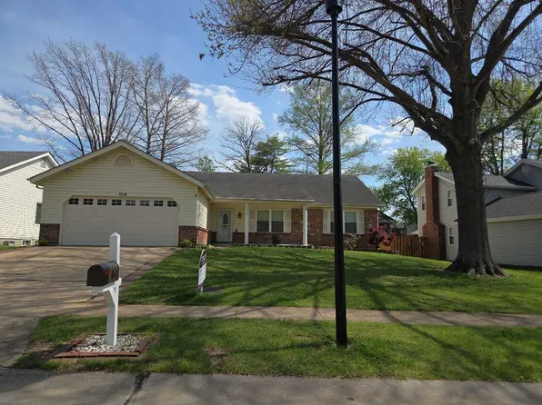 1316 Westbrooke Terrace Dr, Ballwin, MO 63021