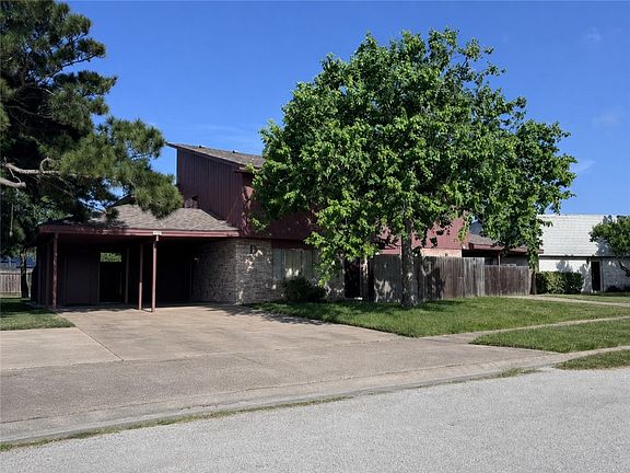 2nd image of 2106 Zephyr Cir #B-c-a
