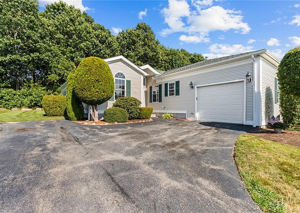 109 Orchard Meadows Dr, Smithfield, RI 02917 Zillow