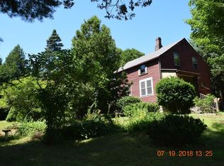 776 N West St, Feeding Hills, MA 01030