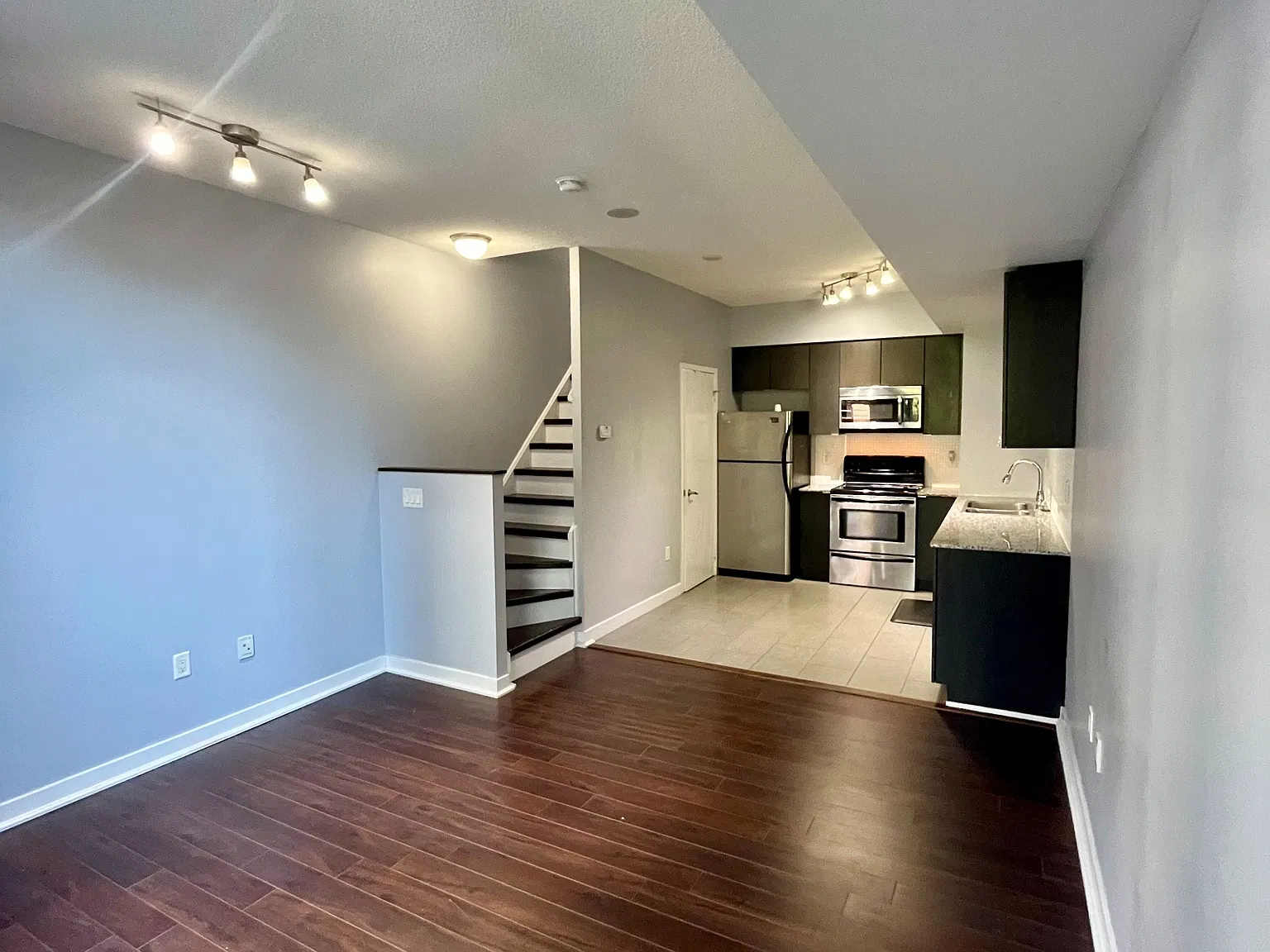 1 bed, $2,550 — Photo 4