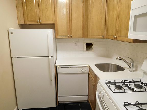 4th image of 139-81 35th Ave #4A