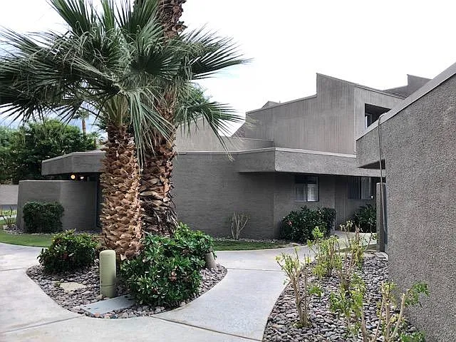 Walkway to front door!