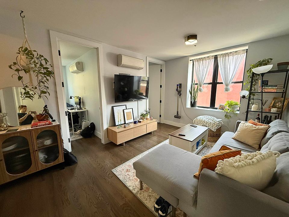 1st image of 40 Scholes St #4R