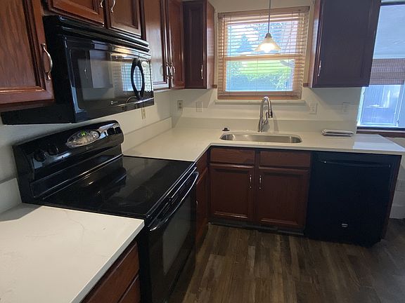 3rd image of 6238 S Dewdrops Dr