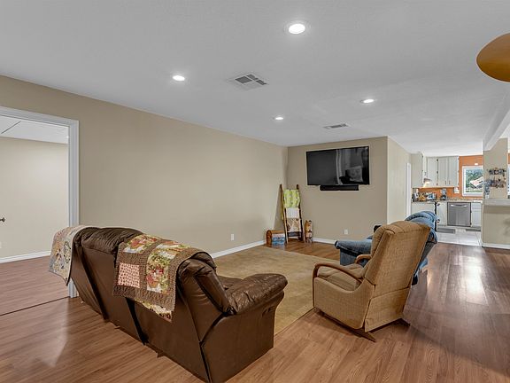 5th image of 312 Apache Drive