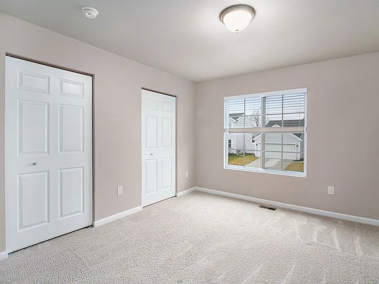 372 White Pine Ct — Photo 26