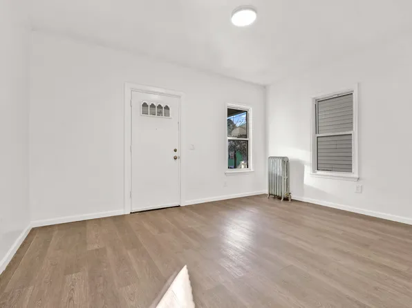 7-06 College Point Boulevard image 3 of 44