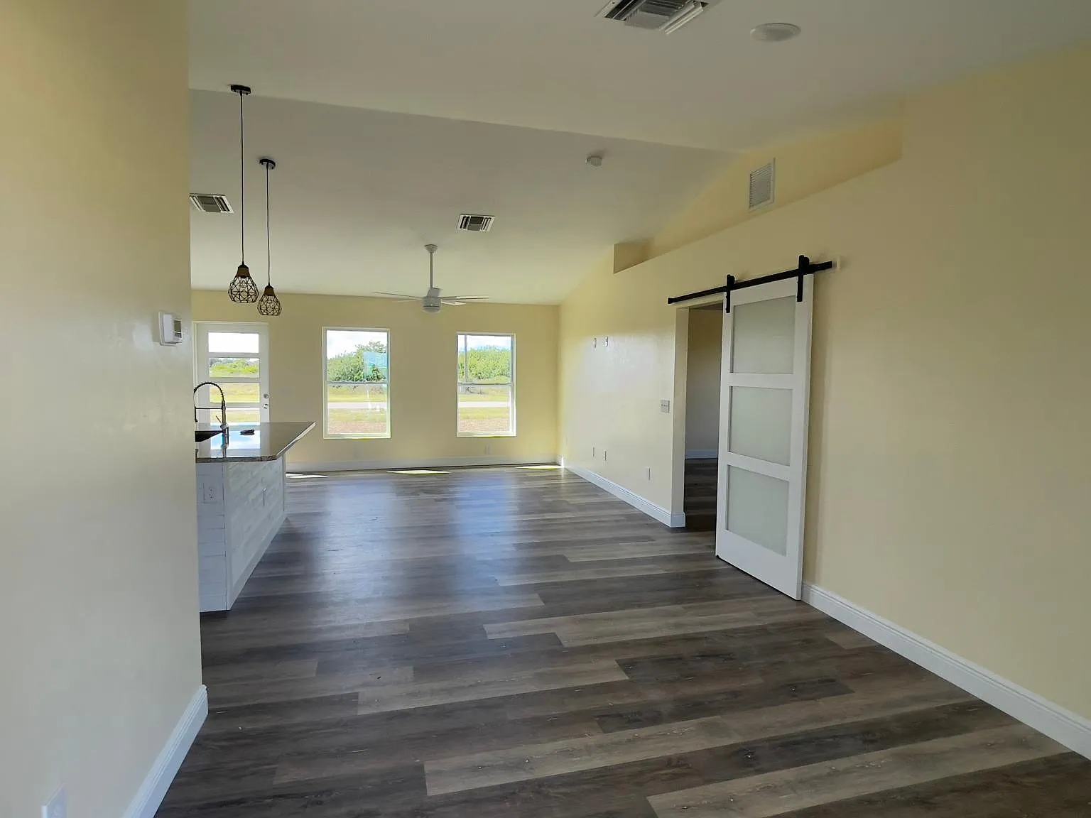 9017 Maywood Cir — Photo 4
