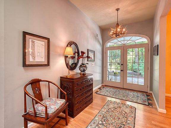 12th image of 198 Riverbend Dr