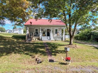 619 Indiana Ave, Etowah, TN 37331