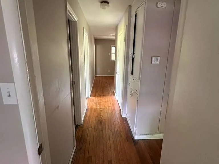 4259 Amherst Dr — Photo 6