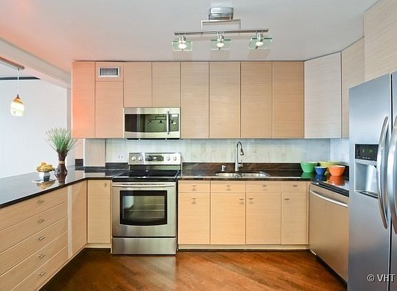 5th image of 1660 N La Salle St #505
