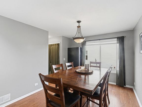4th image of 2138 N Green Valley Ln