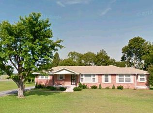 804 Castle Heights Ave, Lebanon, TN 37087