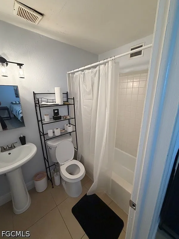 2 bed, 2.0 bath, 3392 sqft, $1,500 — Photo 4