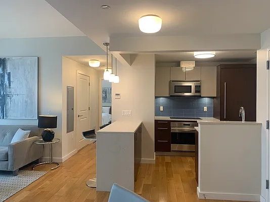 Rented by Compass | media 7