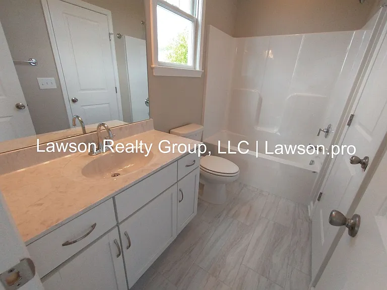 3602 Colonial Green Cir SW — Photo 14