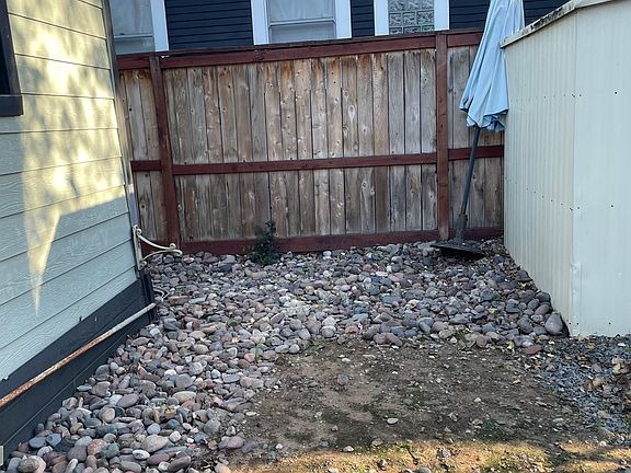 4th image of 4661 Date Ave