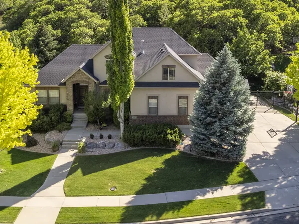 3983 W Ironwood Dr, Cedar Hills, UT 84062