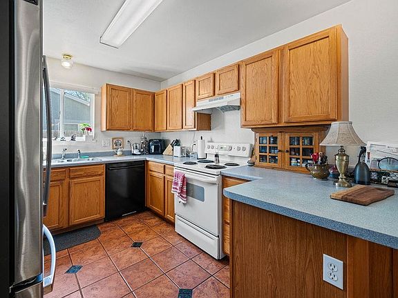 2nd image of 491 Aspen Grove Dr