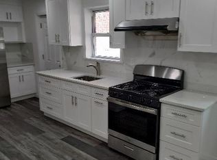 61-20 Bell Blvd, Oakland Gardens, NY 11364