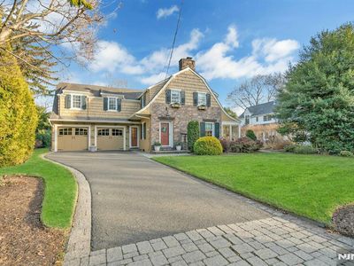 24 Sutton Dr, Ho Ho Kus, NJ, 07423