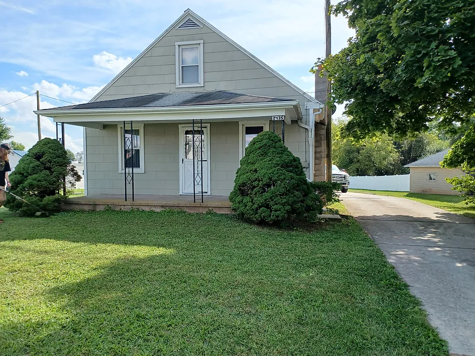 2435 Baltimore Pike