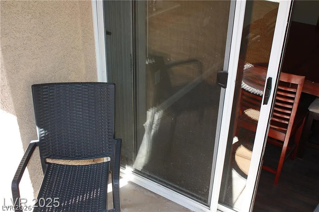 2 bed, 2.0 bath, 1212 sqft, $1,675 — Photo 3