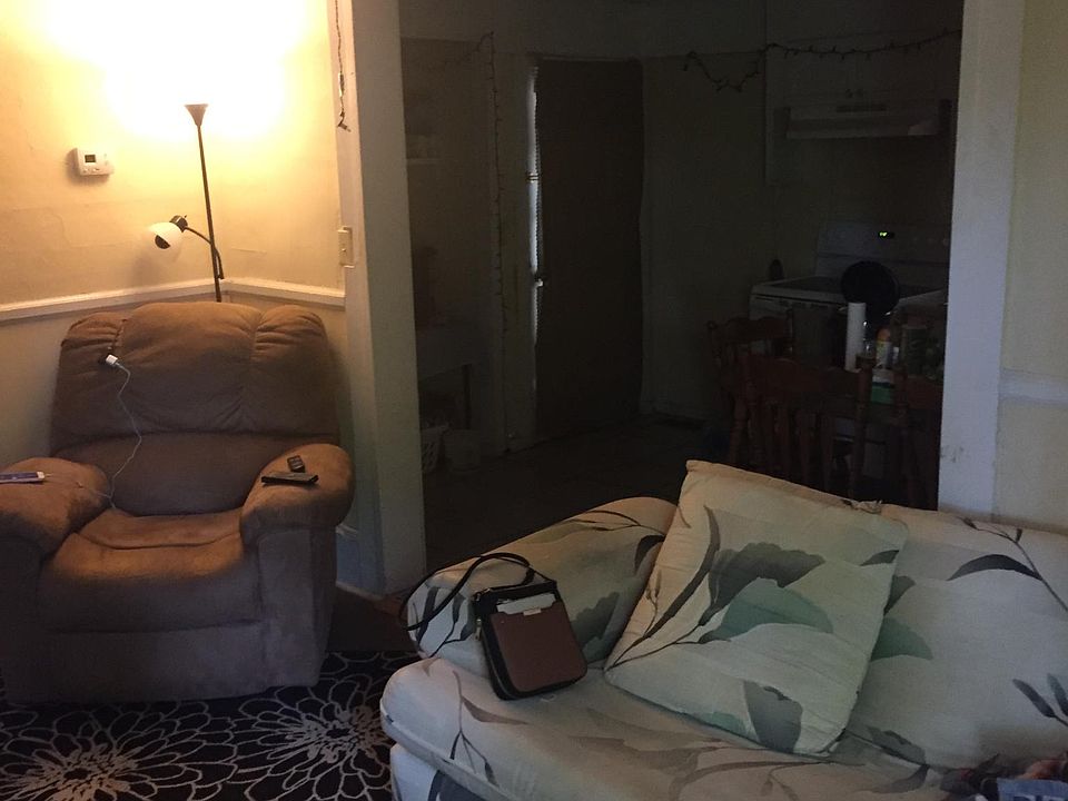 1st image of 132 Mapletree Ln APT A