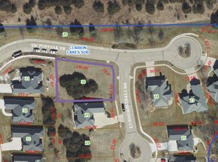 30A SW Postoak Dr, Topeka, KS 66610