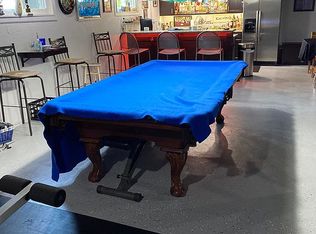 38350 Warren Rd, Westland, MI 48185