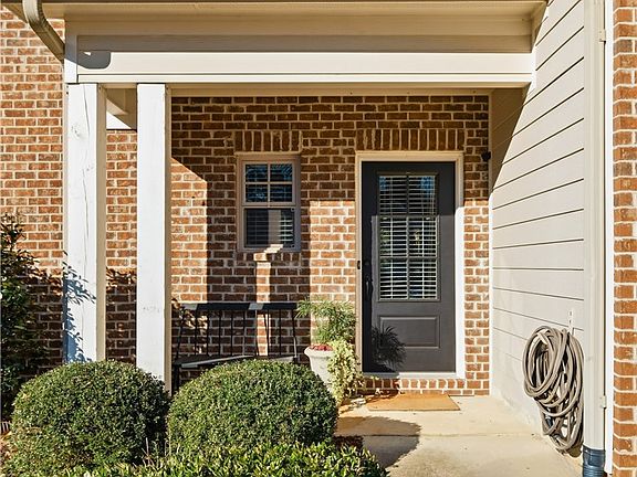 3rd image of 633 Anders Ct