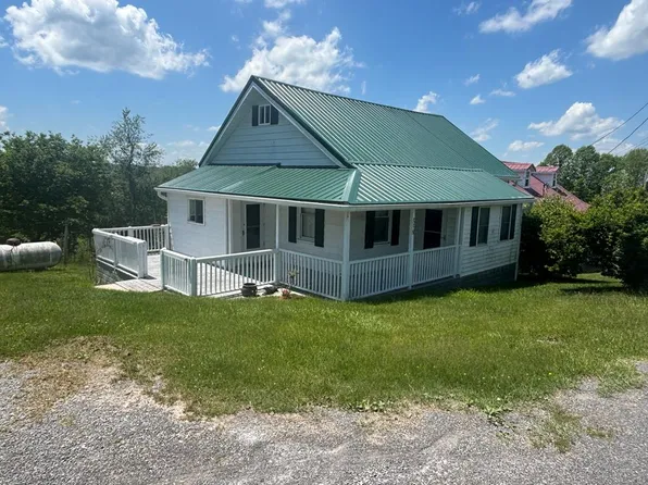 558 Jewell Main Rd, Jewell Ridge, VA 24622