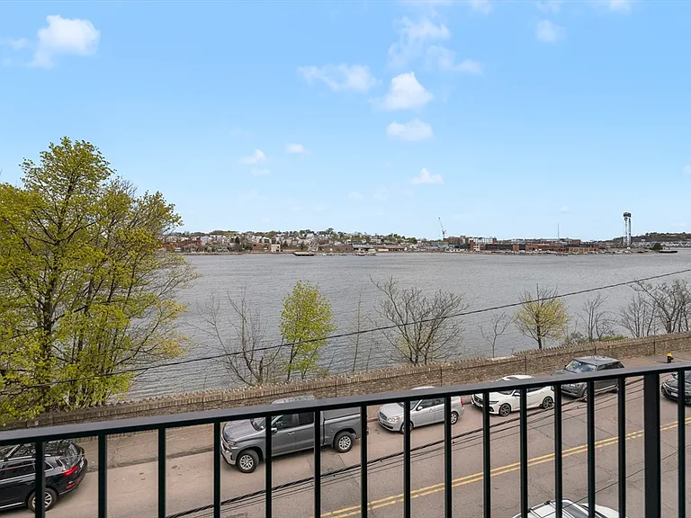 211 Condor St #8 — Photo 8
