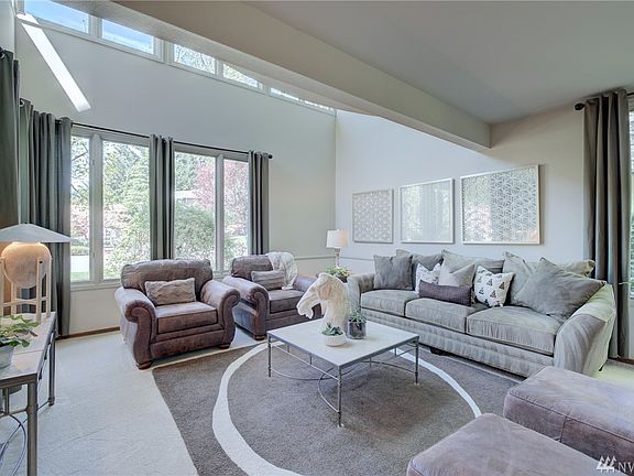 3rd image of 21929 NE 21st Pl
