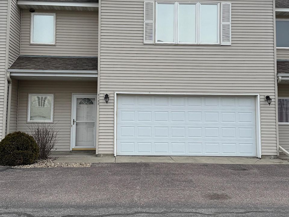 1st image of 2122 Willow Trl