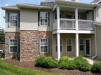 1st image of 14800 Lenox Dr #200
