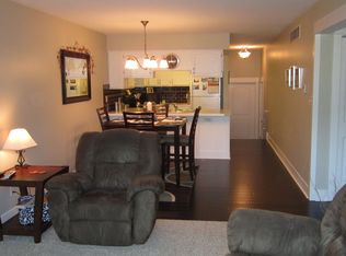 3498 Golfside Dr, Hudsonville, MI 49426