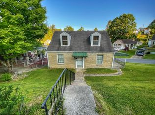 1134 Sunset Dr, Fairmont, WV 26554