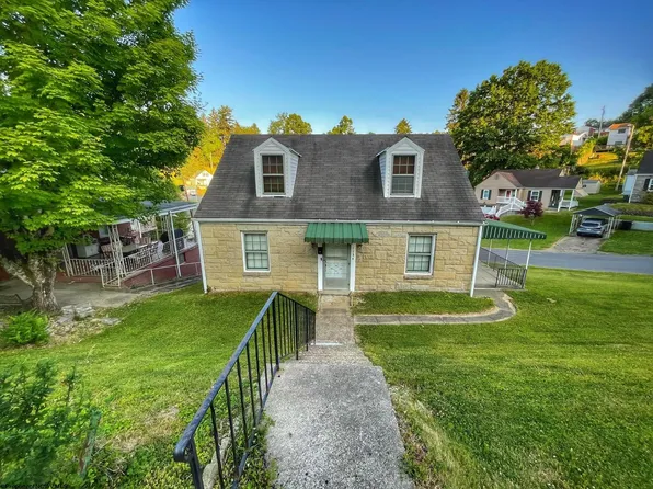 1134 Sunset Dr, Fairmont, WV 26554