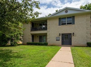 6718 Newburgh Rd, Evansville, IN 47715