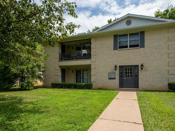 6718 Newburgh Rd, Evansville, IN 47715