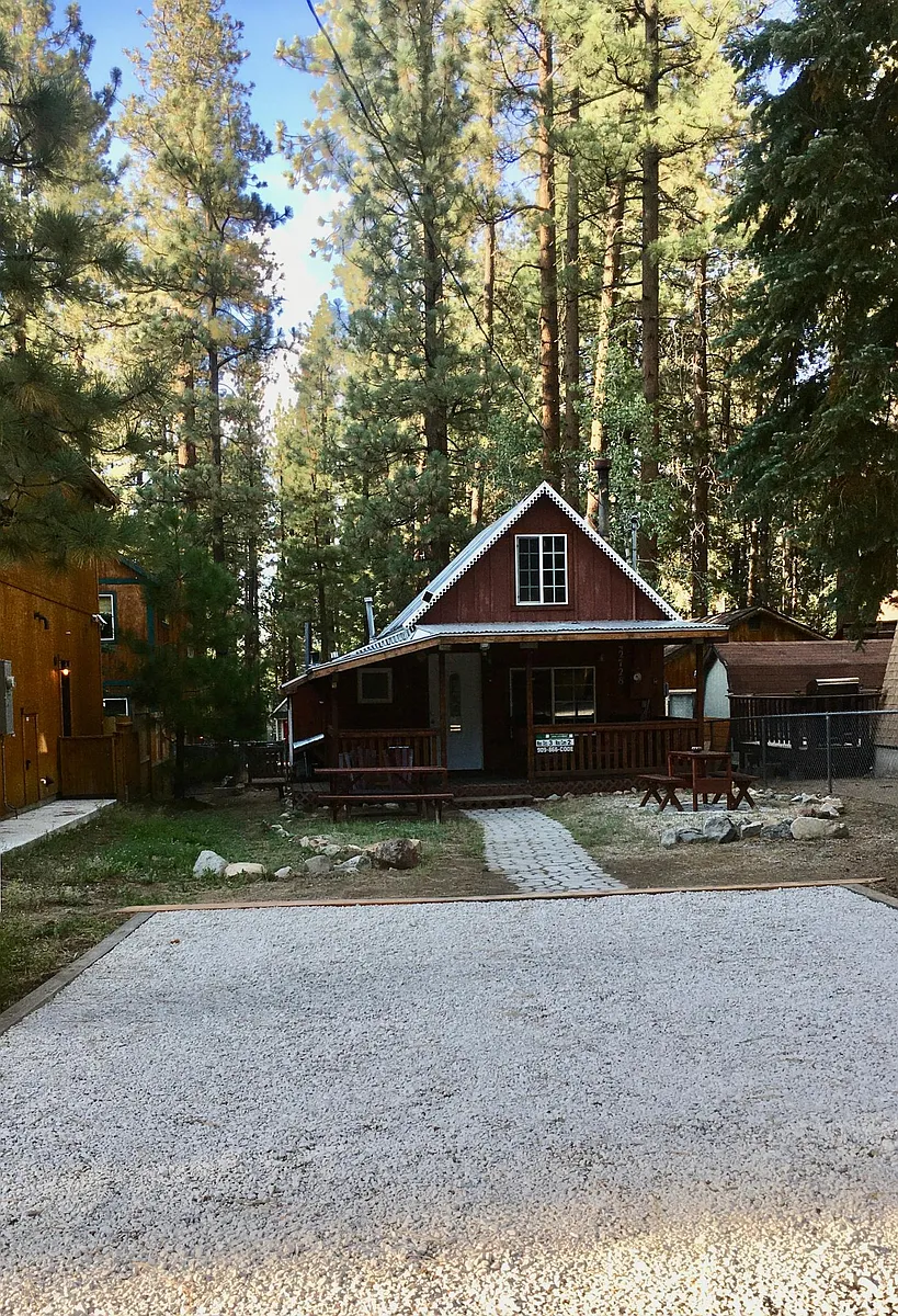 Building Photo - 42728 Cedar Ave