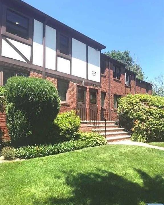 1st image of 520 Broad Ave APT 11