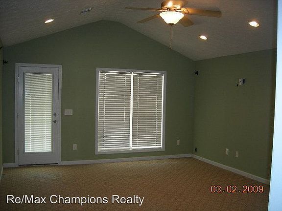 3rd image of 794 Mill Pond Dr
