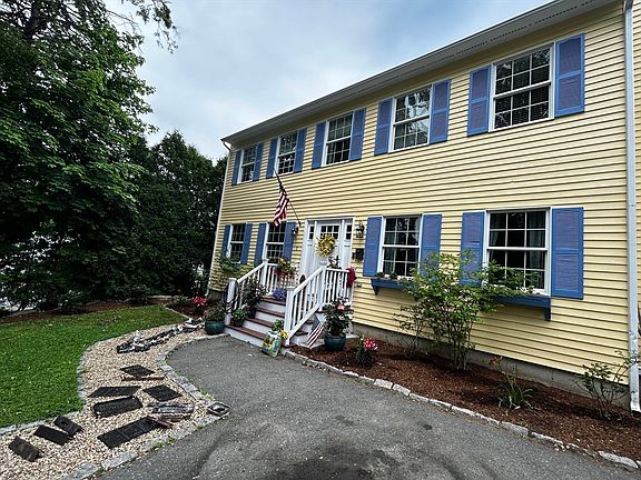 2nd image of 1 Spring Ln