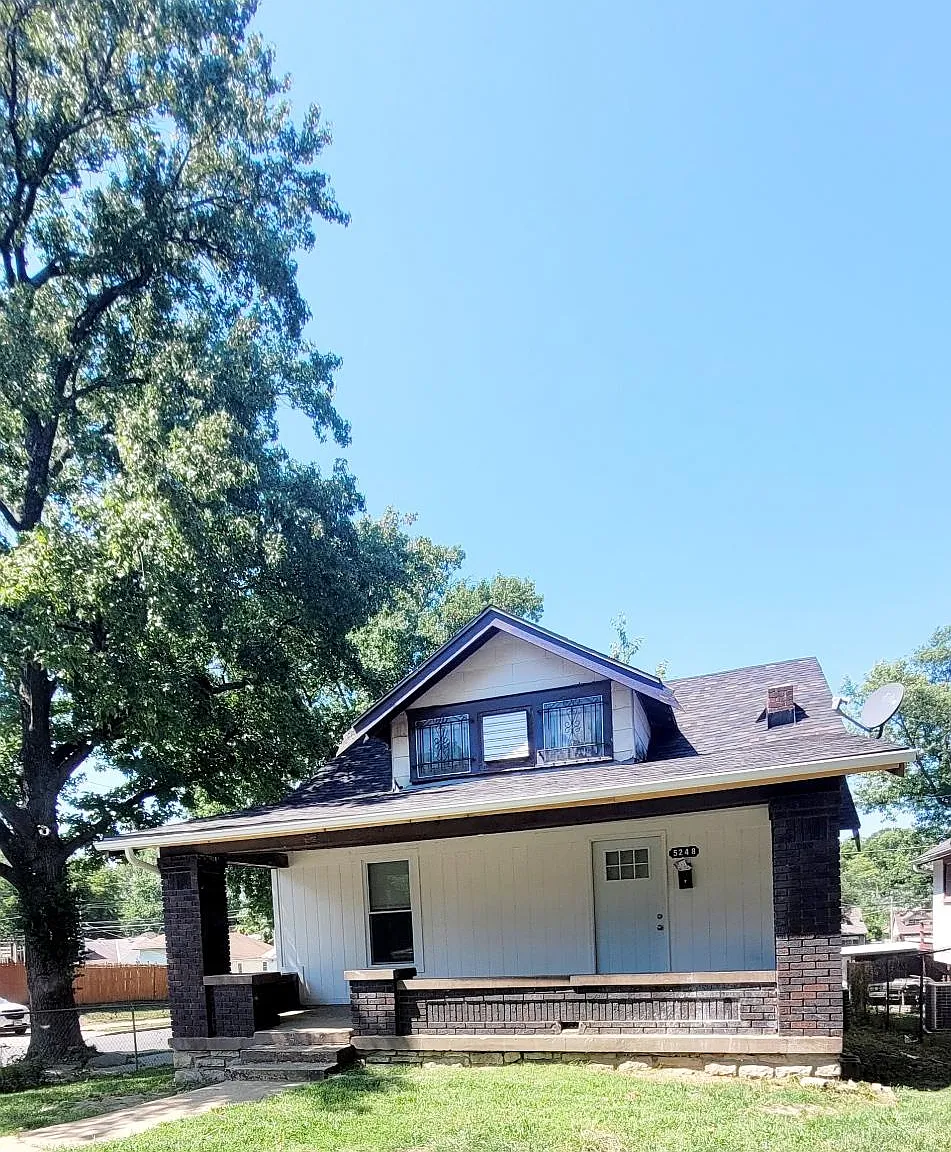 4 bed, 1252 sqft, $1,650 — Photo 2