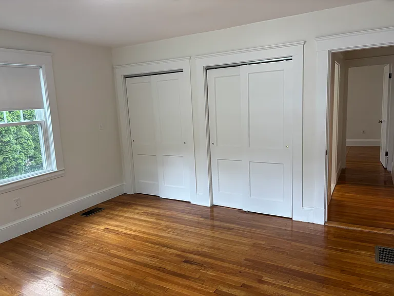 255 Brown St #1 — Photo 8