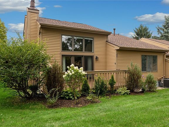 3rd image of 324 White Heron Cir